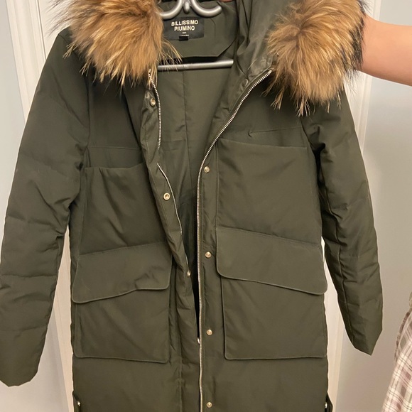 Winter parka. Like new. - Picture 2 of 4